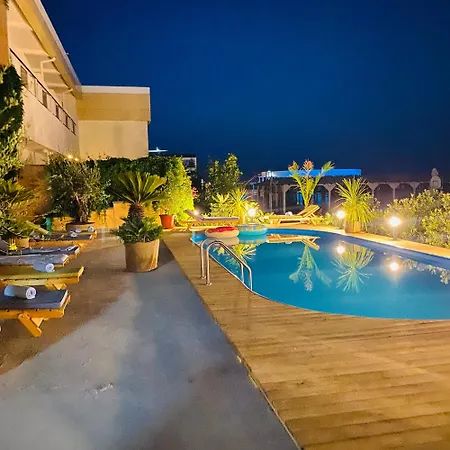 Hotel Boutique Casa Venusian 4*